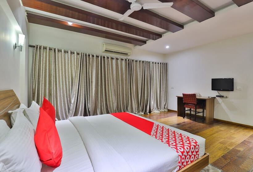 Oyo 23180 Patel Ni Motel