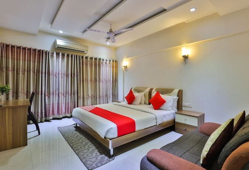 Oyo 23180 Patel Ni Motel