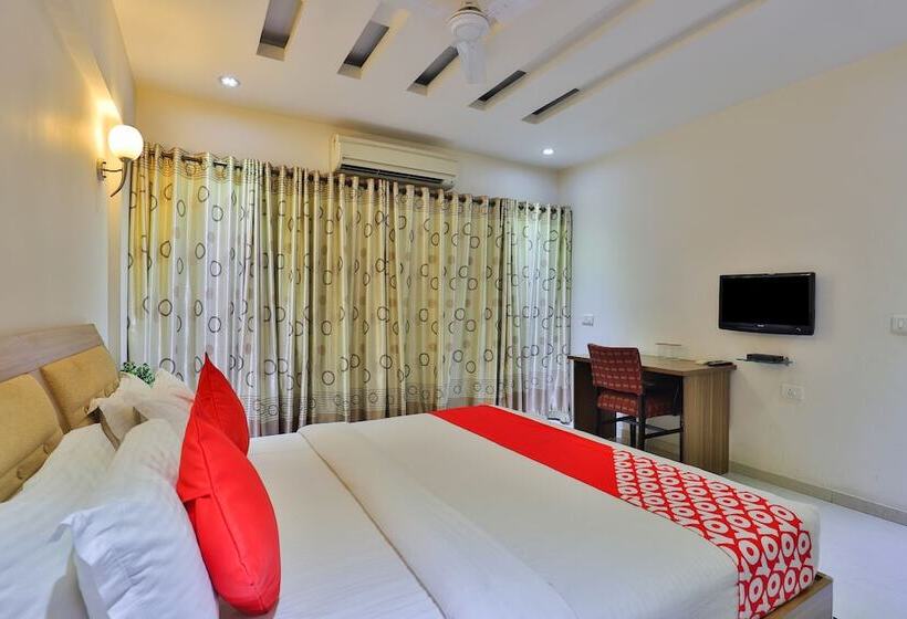 Oyo 23180 Patel Ni Motel