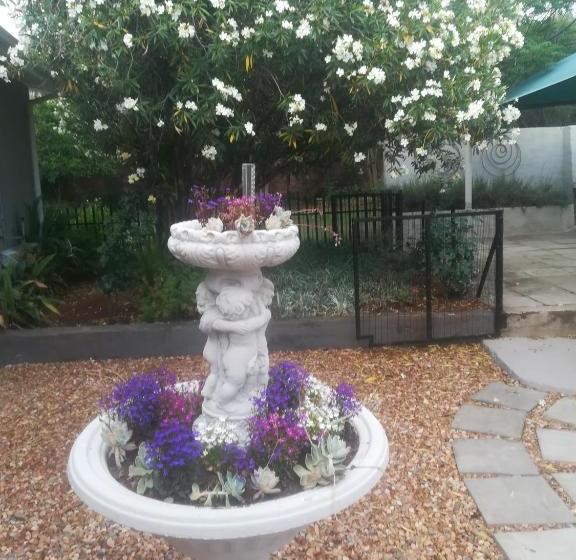 פנסיון Mulberry Place