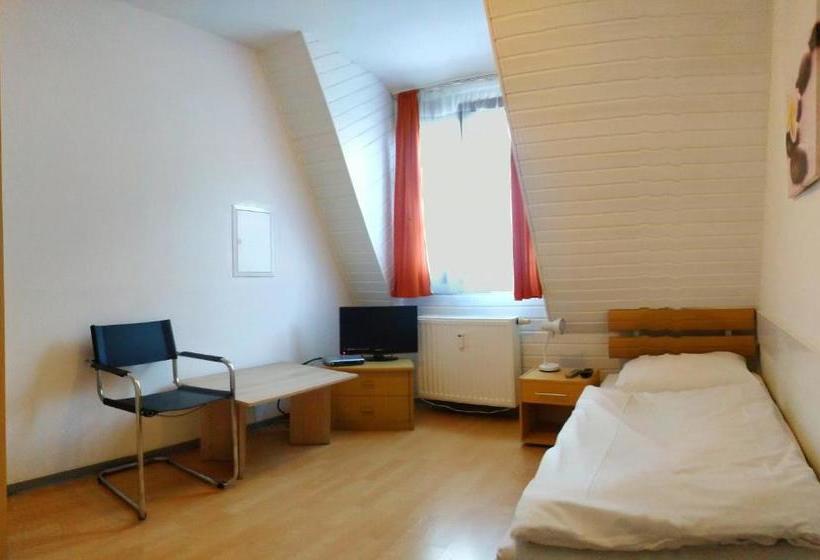 膳宿费 Picobello Herberge