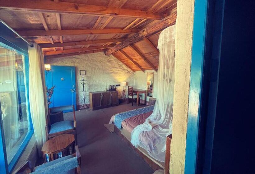 بنسيون Shivaya Since 1953