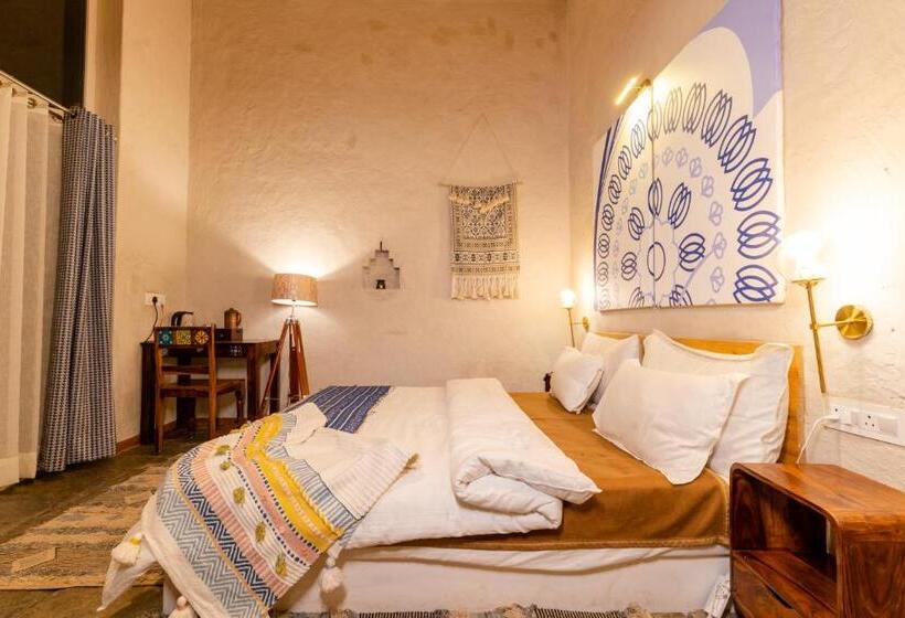 بنسيون Shivaya Since 1953