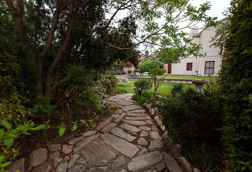 膳宿费 The Habit Guesthouse