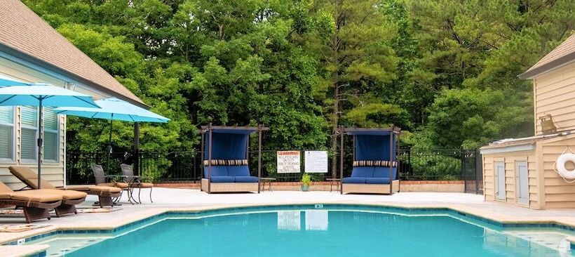 Pleasanton Courtyard Bed And Breakfast