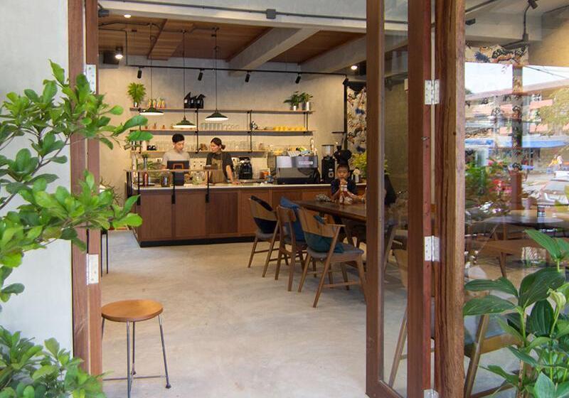 Tan Hostel X Cafe , Aonang Beach