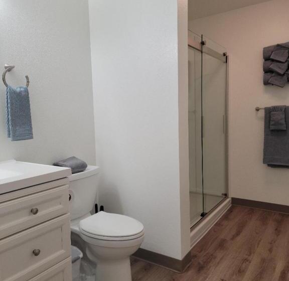 فندق Alaska Country Inn