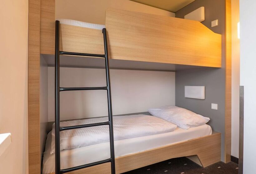 B&b Hotel Stuttgart Airport/messe