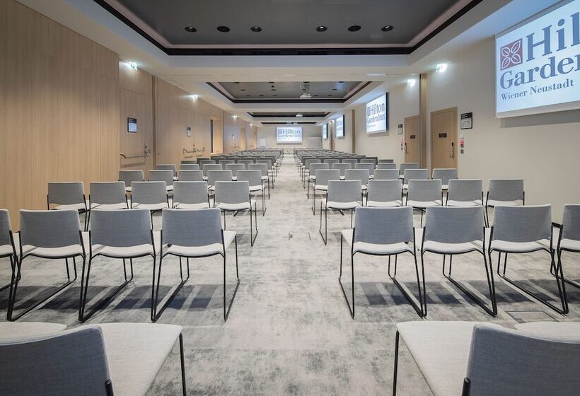 Отель Hilton Garden Inn Wiener Neustadt
