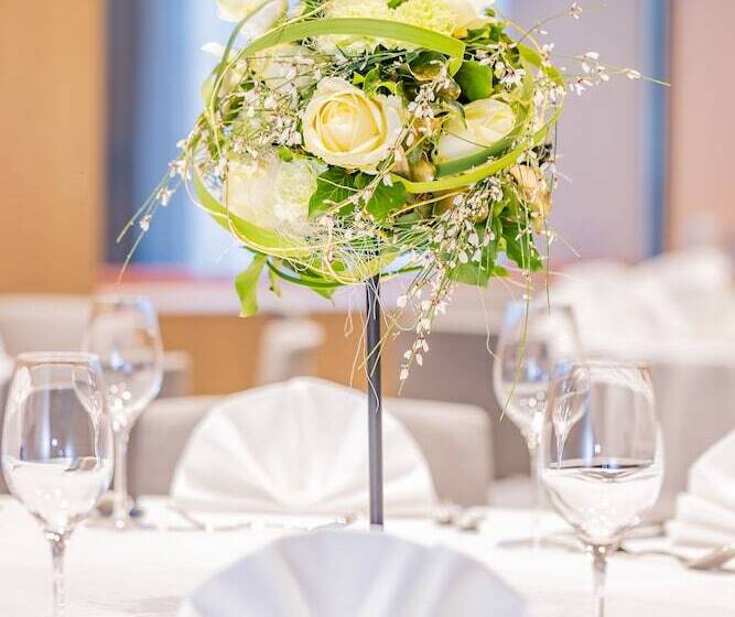 Отель Hilton Garden Inn Wiener Neustadt