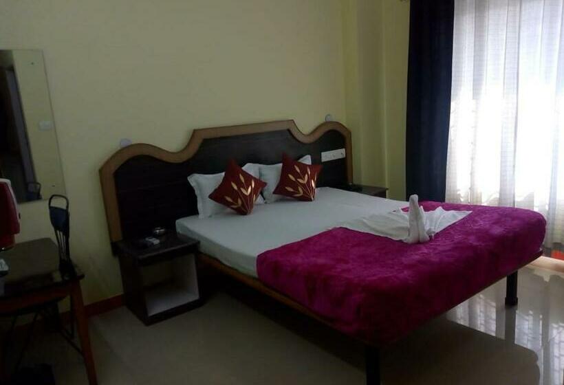 هتل Niladrii Galaxy