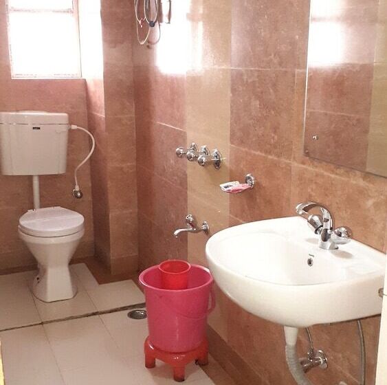 هتل Niladrii Galaxy