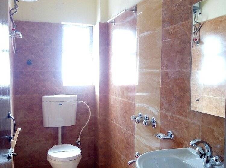 هتل Niladrii Galaxy