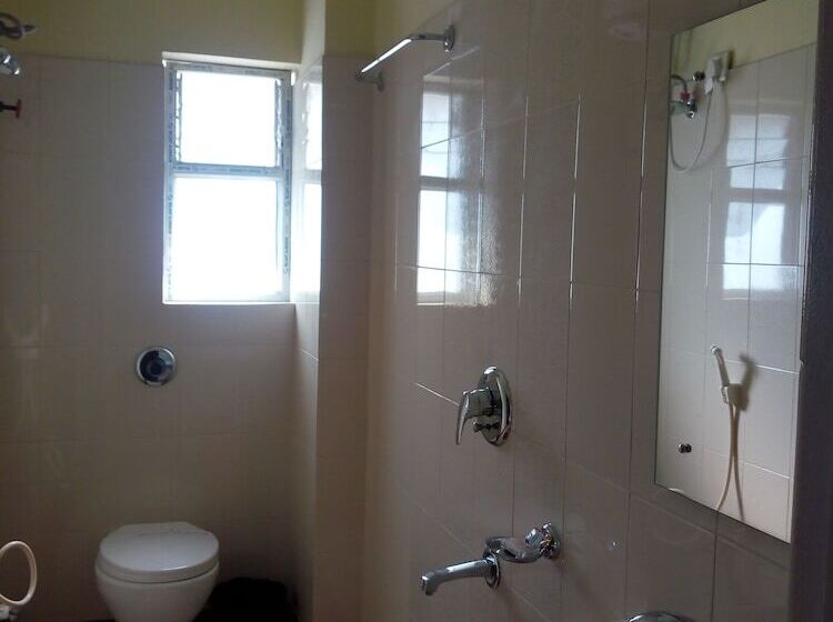 هتل Niladrii Galaxy