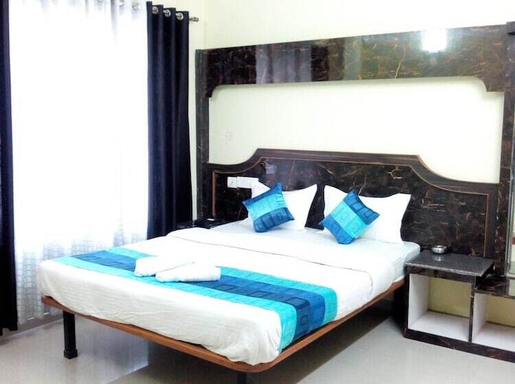 هتل Niladrii Galaxy