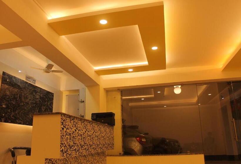 هتل Niladrii Galaxy