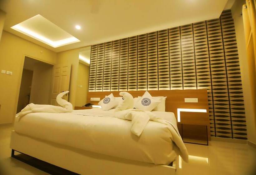 فندق Noorjehans Grand Noor