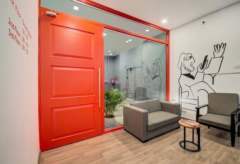 בית מלון כפרי Oyo Townhouse 073 Swargate