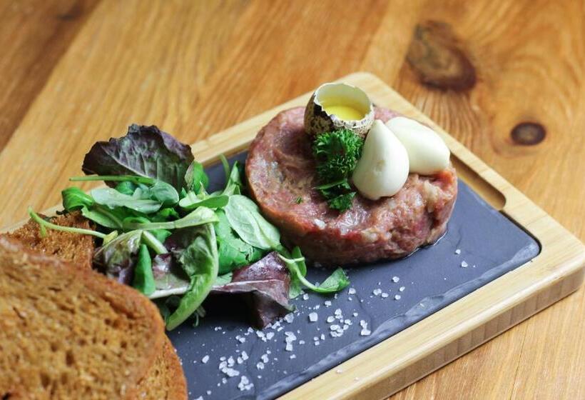 בית מלון כפרי Ungar