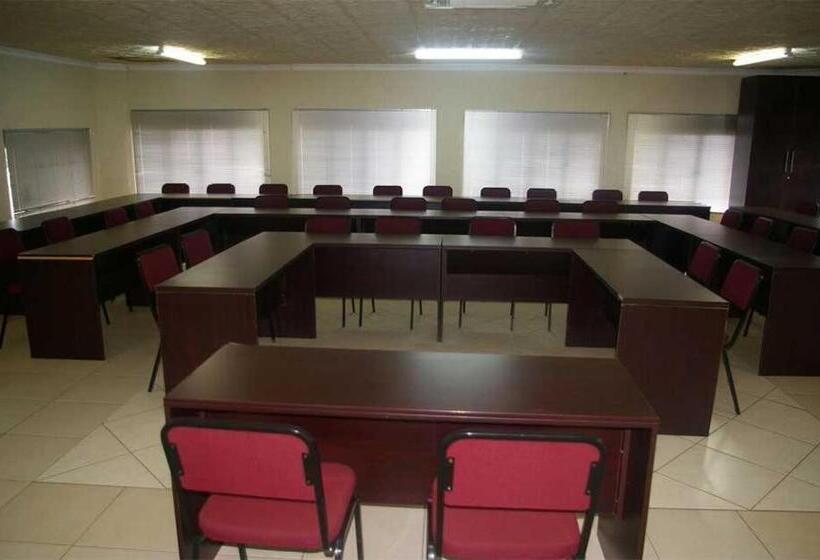 Naledzi Hotel & Conference Centre