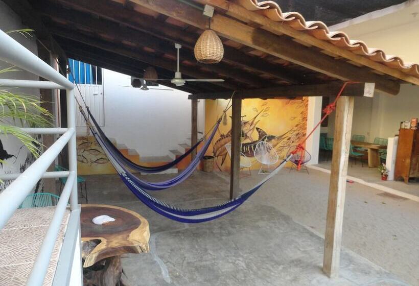 Пансион Paziflora Hostel