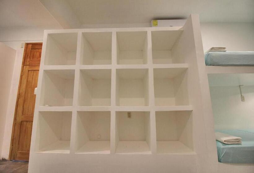 Пансион Paziflora Hostel