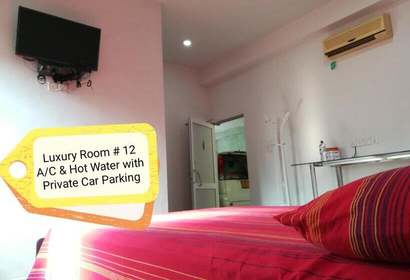 פנסיון Thilini Tour Inn