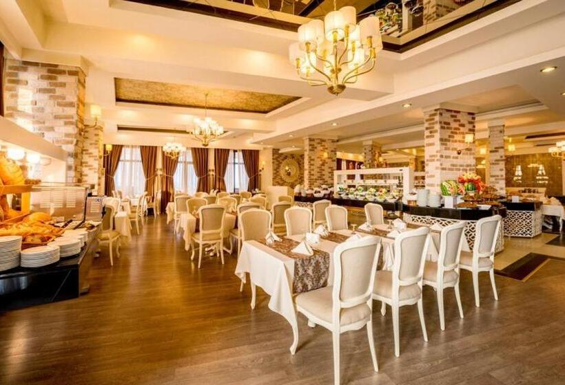 پانسیون Dome Hotel & Casino At Central Kyrenia