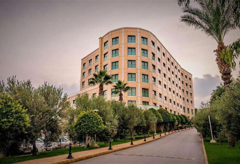 Pensió Dome Hotel & Casino At Central Kyrenia