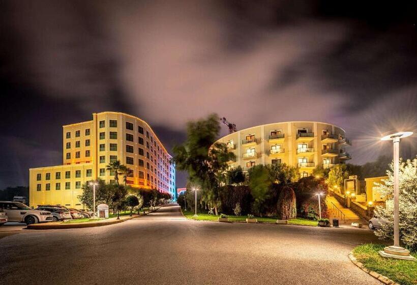 Pensió Dome Hotel & Casino At Central Kyrenia