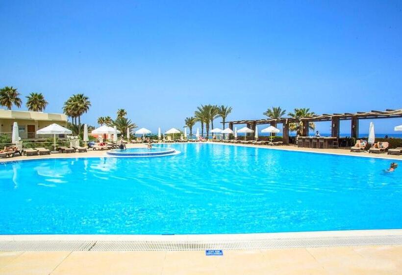 Pensió Dome Hotel & Casino At Central Kyrenia