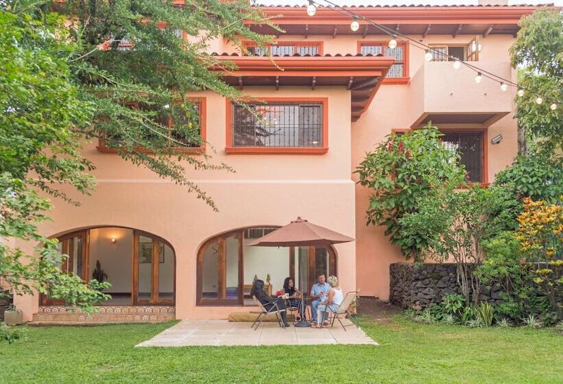 فندق صغير Luna Inn B&b