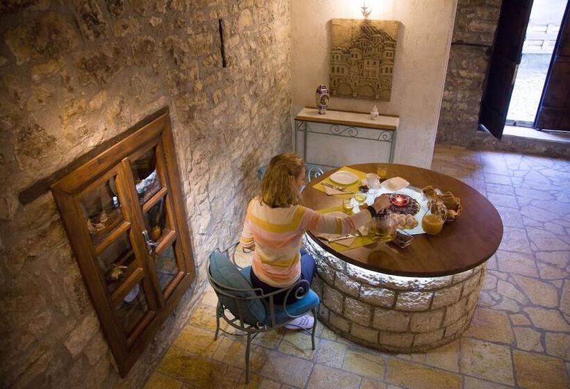 צימר The Well House   Unesco