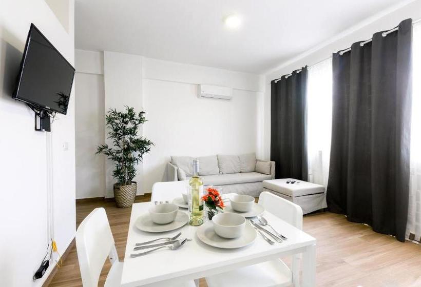 Grand Caribe Beach Club And Spa