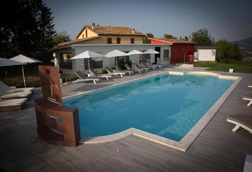 호텔 Agriturismo Le Capannacce Urbania