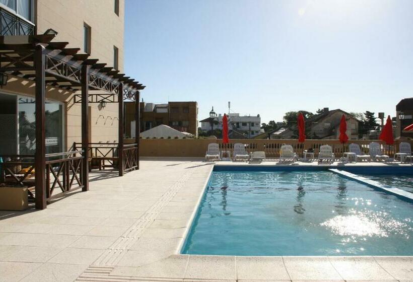 Отель El Aguila Del Tuyú