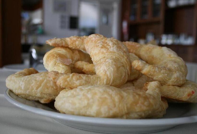 Отель El Aguila Del Tuyú