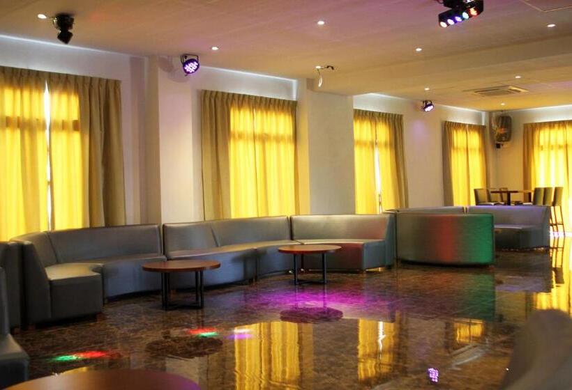 Отель El Aguila Del Tuyú