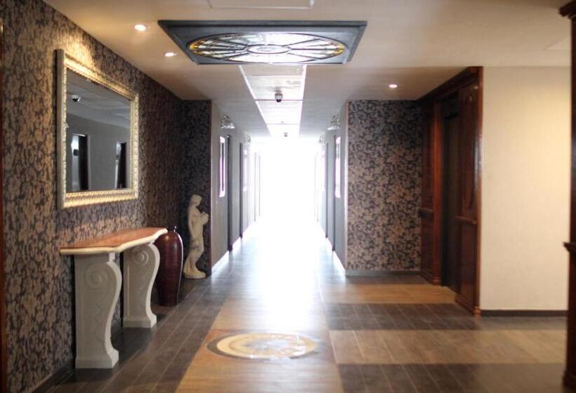 Отель El Aguila Del Tuyú