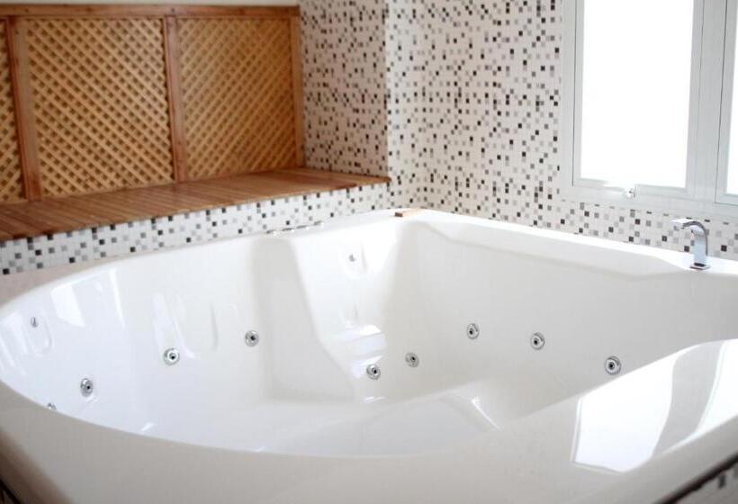 Отель El Aguila Del Tuyú