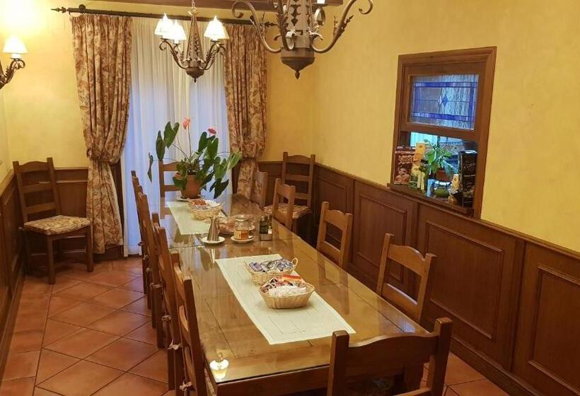 ホテル Hostal Rural Los Telares