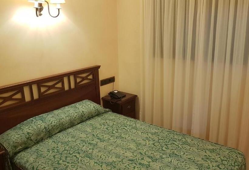 ホテル Hostal Rural Los Telares