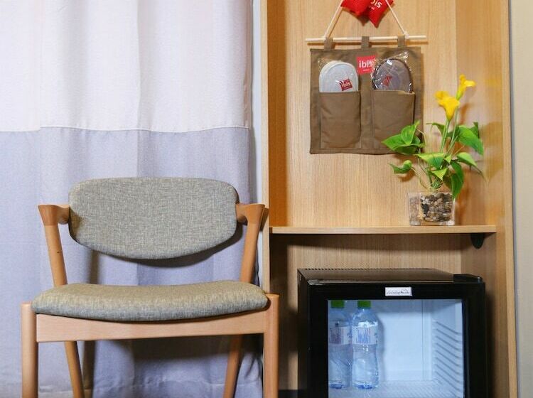 هتل Ibis Haikou Injoy Plaza