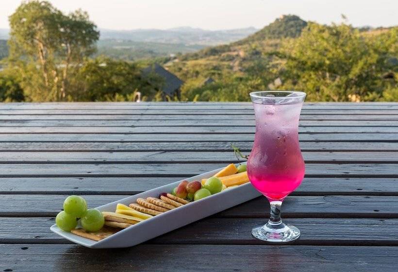 Отель Ndhula Luxury Tented Lodge