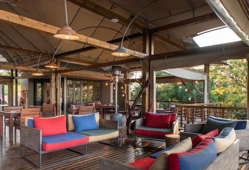Отель Ndhula Luxury Tented Lodge