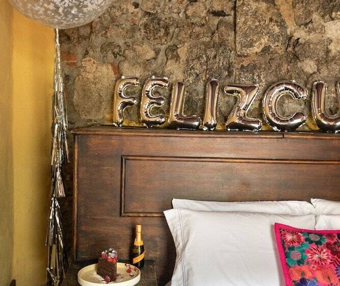 Отель Los Camilos