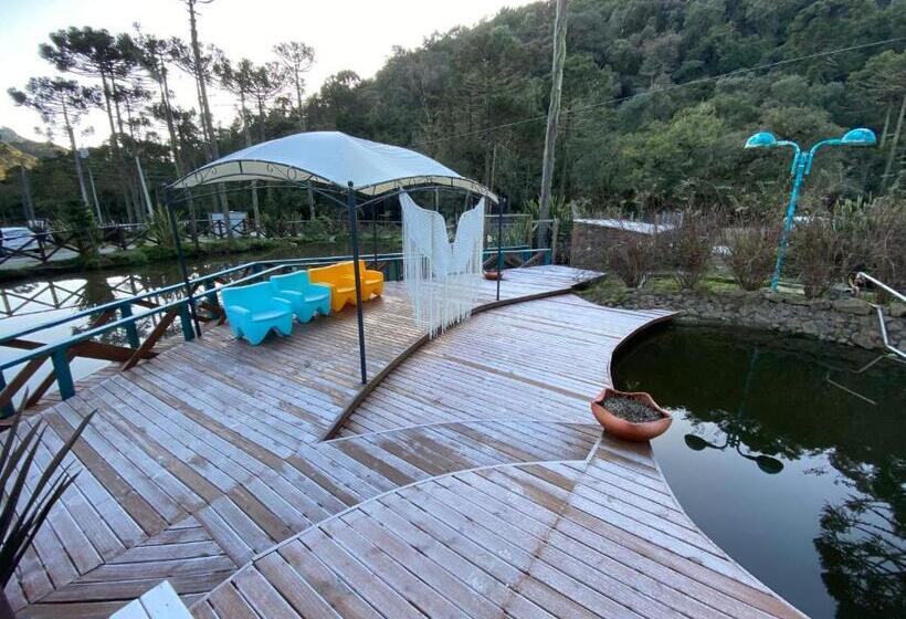 پانسیون Pousada Jardim Do Buda   Café E Piscina