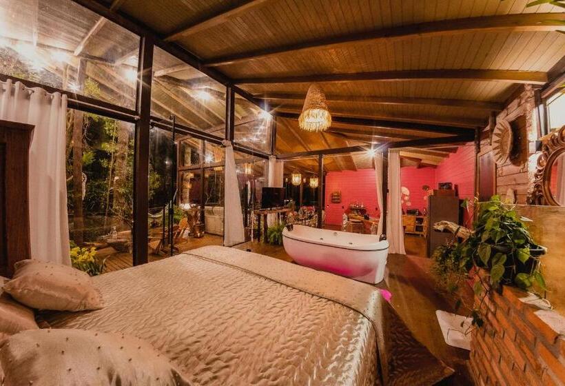 پانسیون Pousada Jardim Do Buda   Café E Piscina