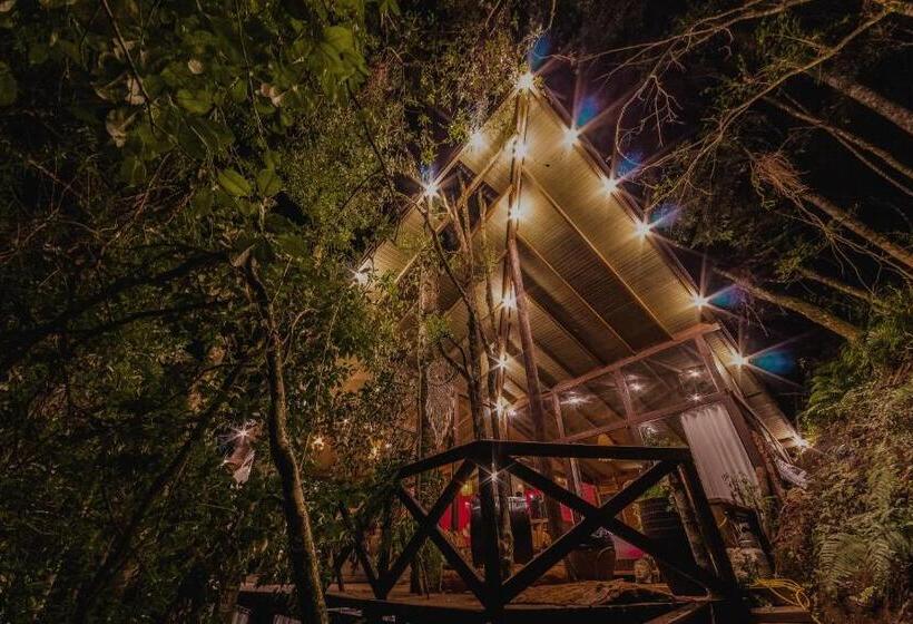 پانسیون Pousada Jardim Do Buda   Café E Piscina