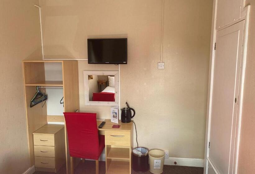 פנסיון White Heather Guest House